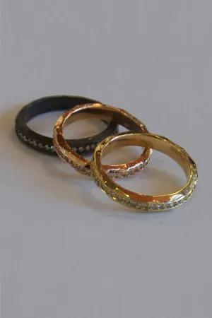 18K Gold Bands   Diamonds Ring
