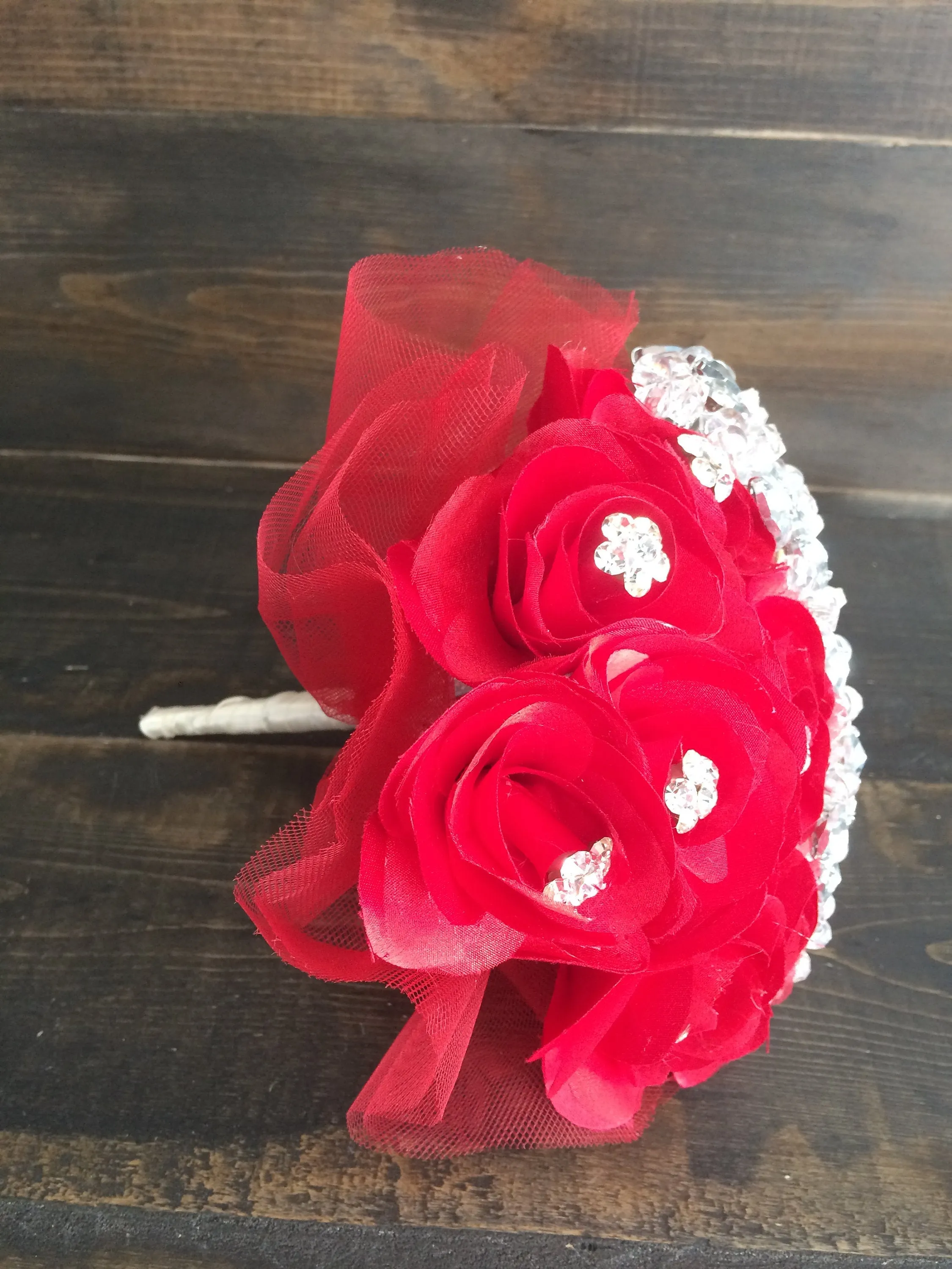 7" throw away red Gold bridal bouquet/Wedding brooch bouquet/red wedding/presentacion/keepsake bouquet/3 anos