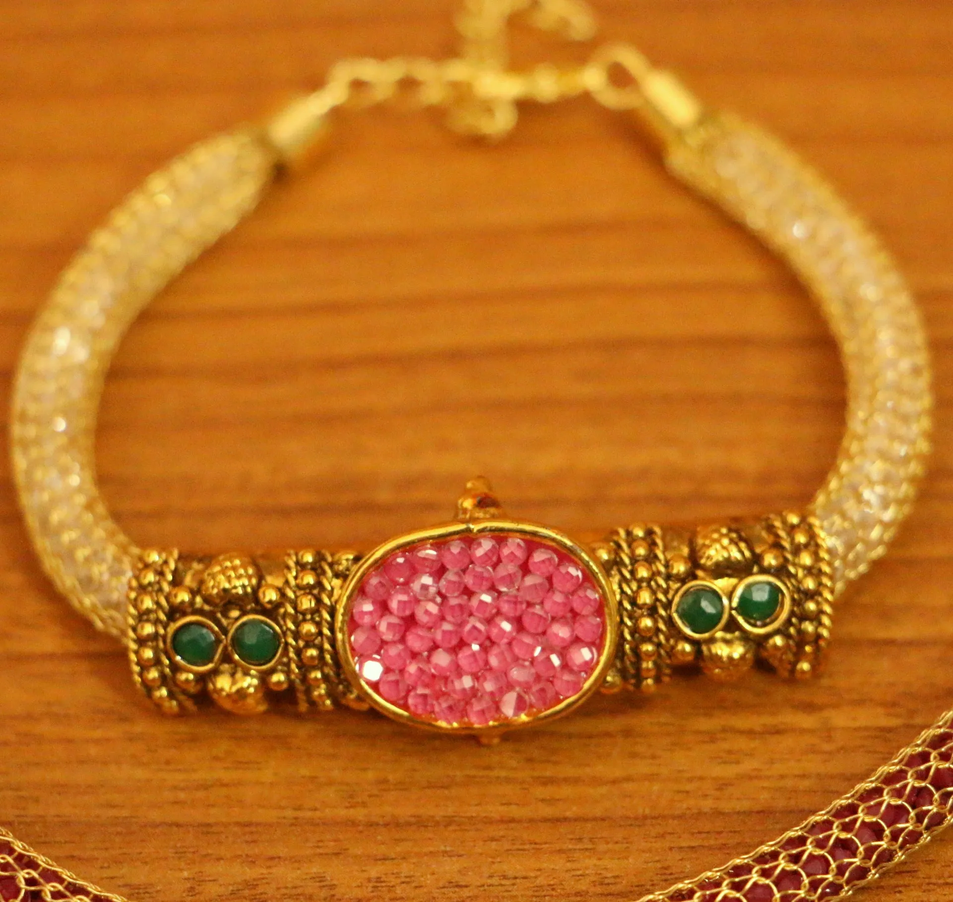 GOLD LOOK MULTICOLOUR CHANGEABLE BRACELET