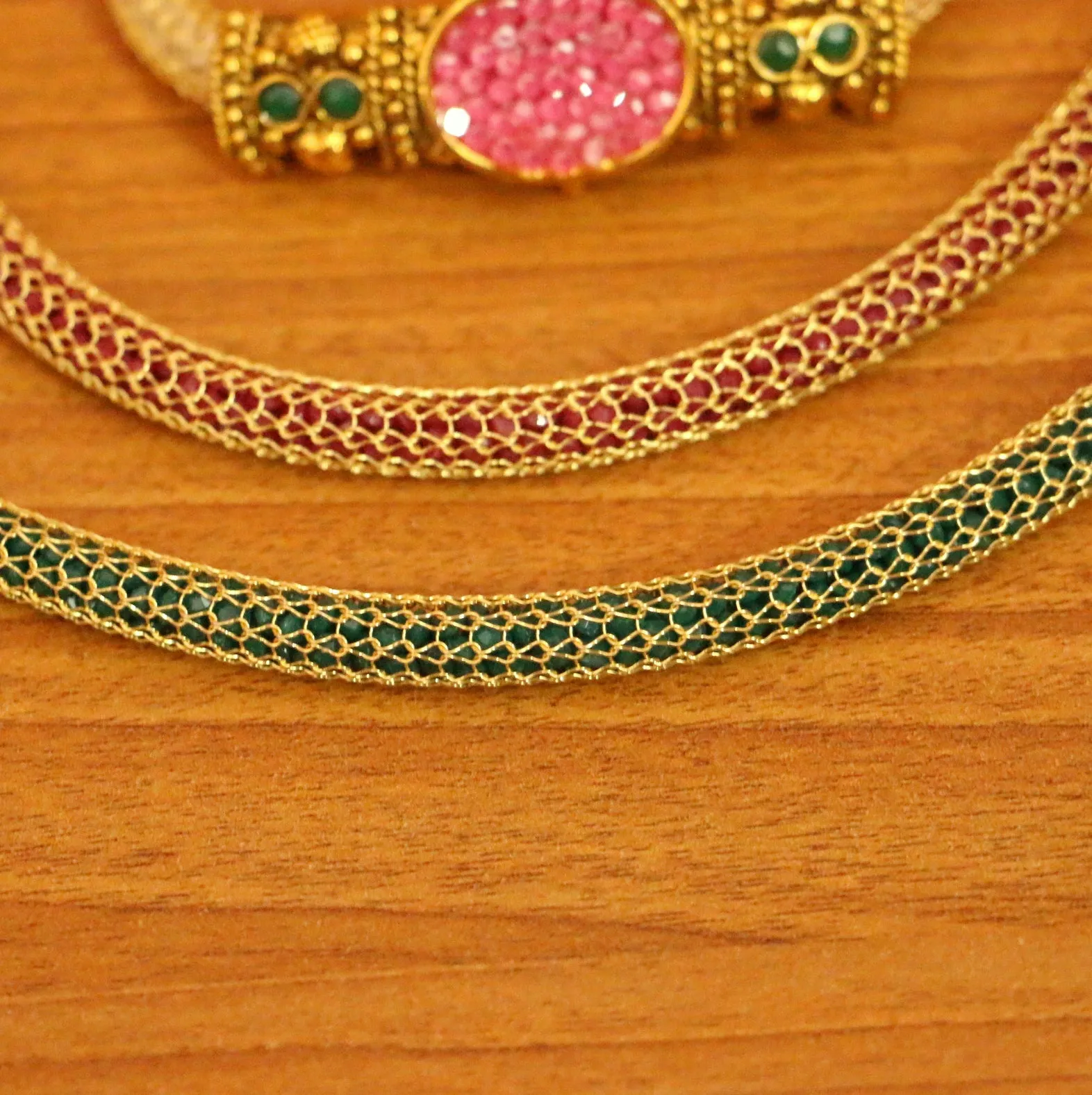 GOLD LOOK MULTICOLOUR CHANGEABLE BRACELET