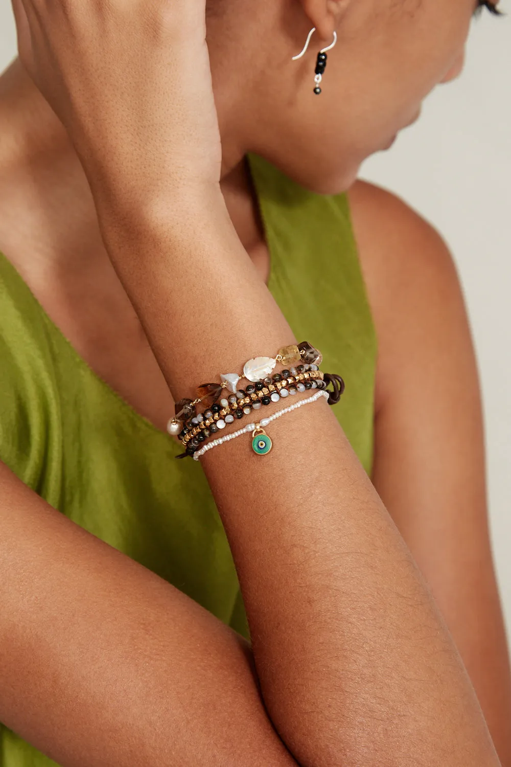 Koa Cuff Wrap Bracelet Black MOP