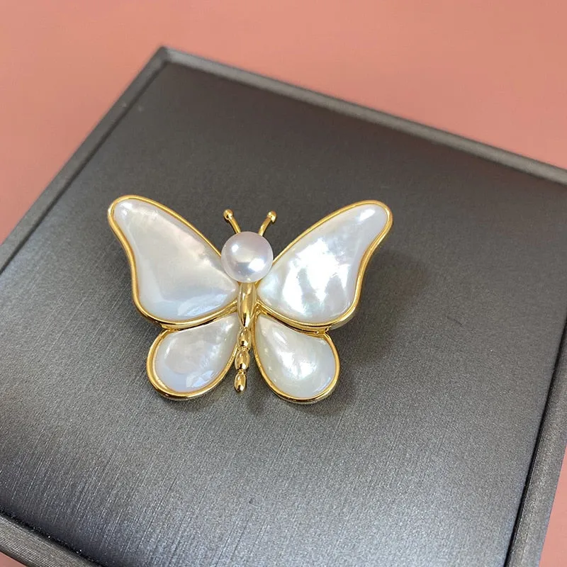 Luxury Pearl White Butterfly Brooch Exquisite Insect Pins Corsage Brooches Woman