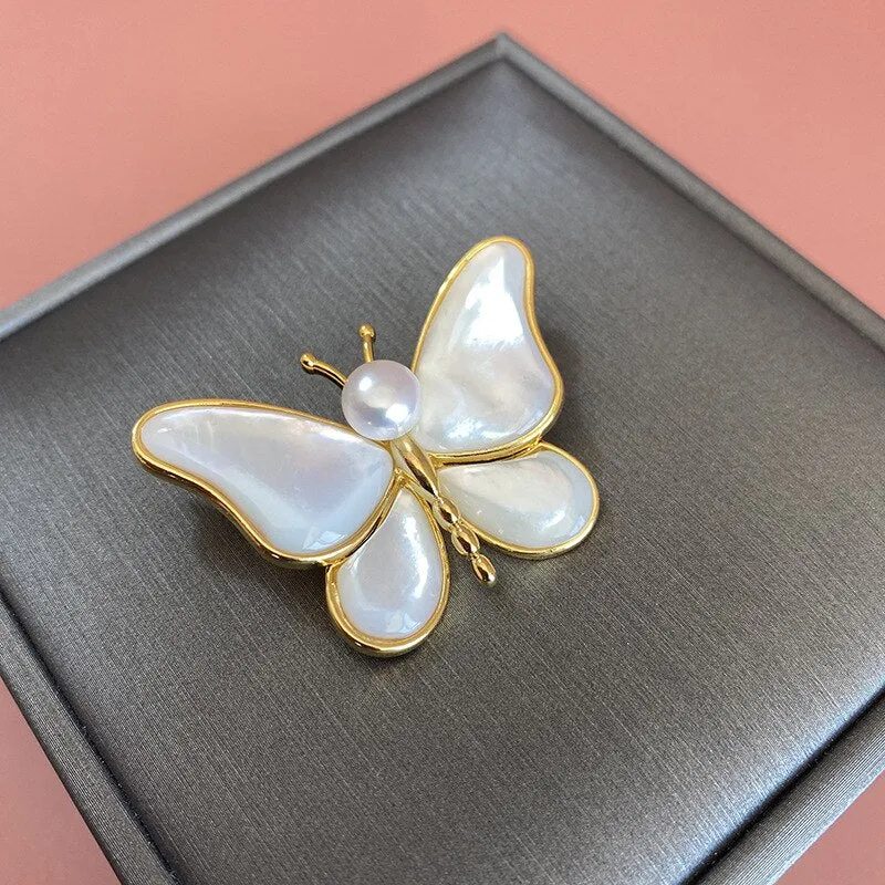 Luxury Pearl White Butterfly Brooch Exquisite Insect Pins Corsage Brooches Woman
