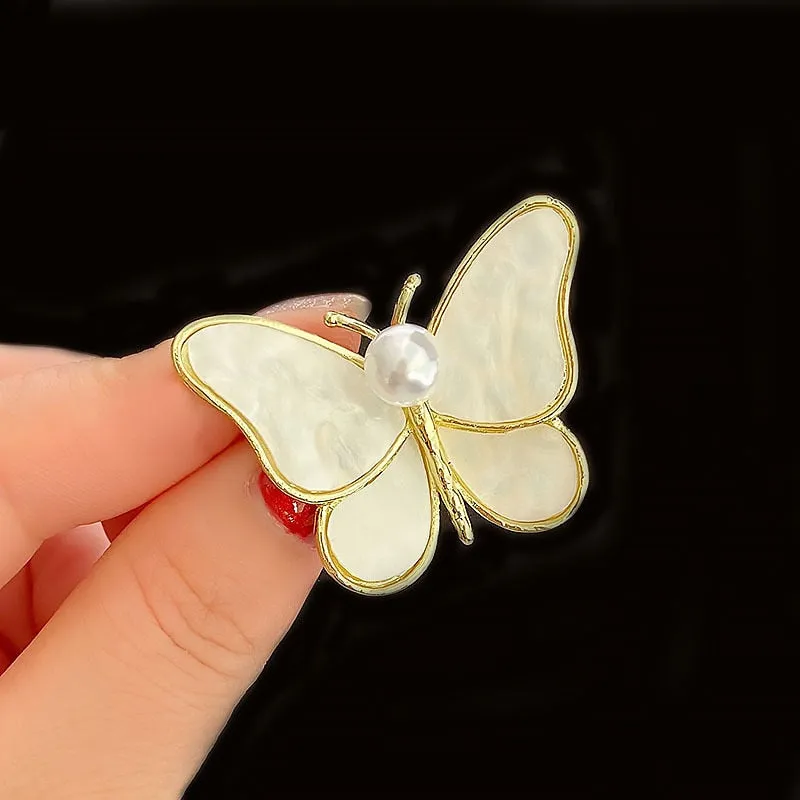 Luxury Pearl White Butterfly Brooch Exquisite Insect Pins Corsage Brooches Woman