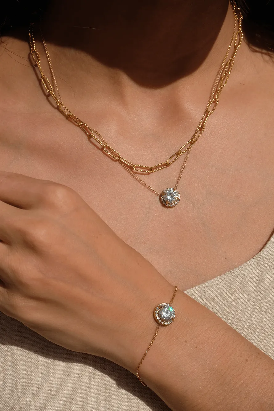Vibes | Halo Crystal Pendant Necklace | 18K Gold-Plated