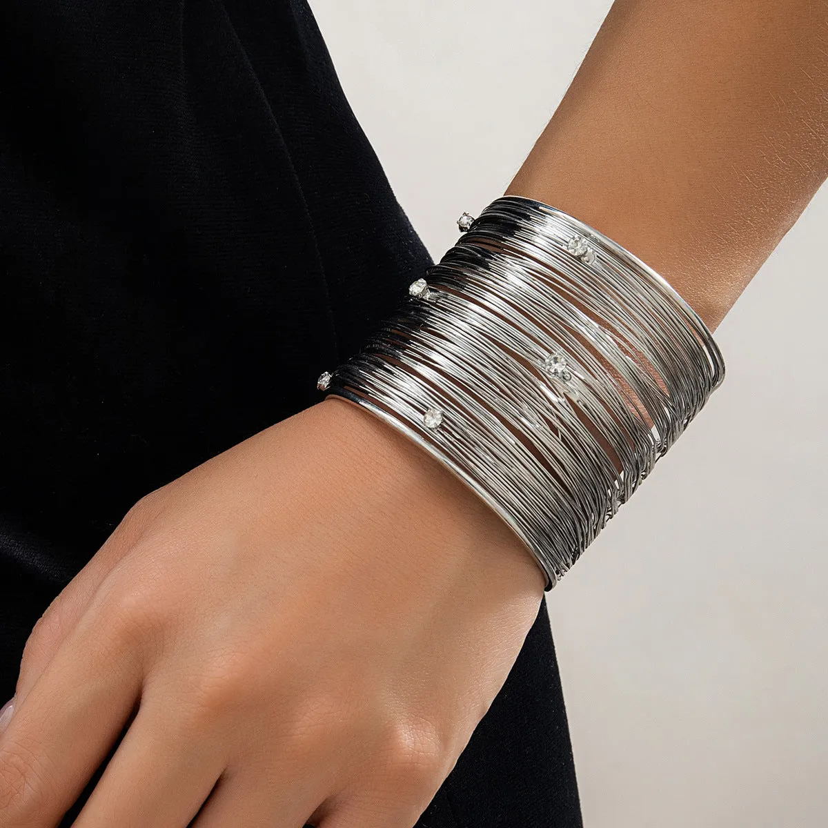 Wholesale Vintage Wide Face Metal Open Bracelets